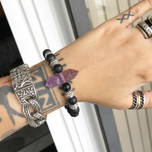 Amethyst bead bracelet . Genuine double point amethyst crystal & onyx gemstones - Picture 6 of 9